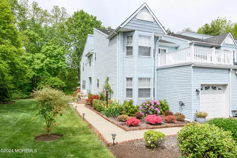 1 Colonial Sq, Middletown, NJ 07748