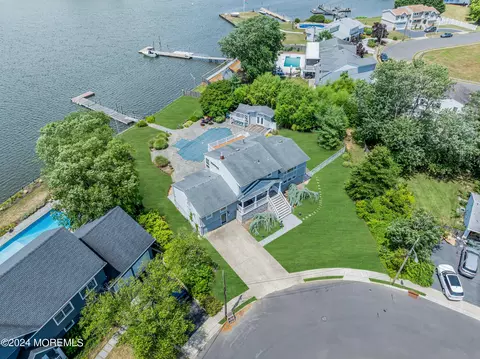 86 Shrewsbury Dr, Long Branch, NJ 07740