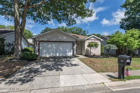 1929 Quimby Ct, Toms River, NJ 08755