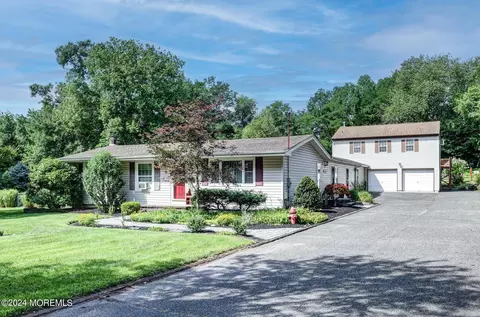 155 Tyrpak Rd, Howell, NJ 07731