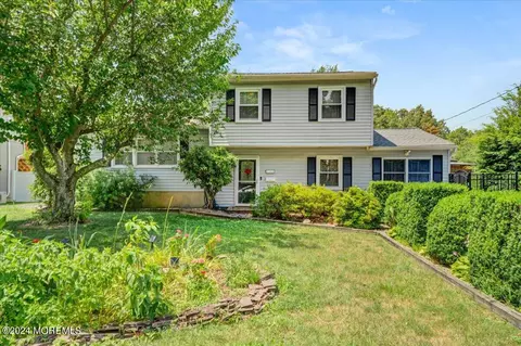 146 Pheasant Dr, Bayville, NJ 08721