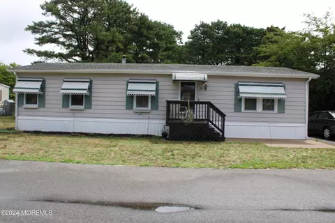 33 Eagle Ln, Whiting, NJ 08759 photo 8