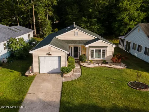 129 Lantern Pl, Little Egg Harbor, NJ 08087