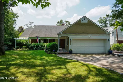 2431 Riverside Ter, Manasquan, NJ 08736