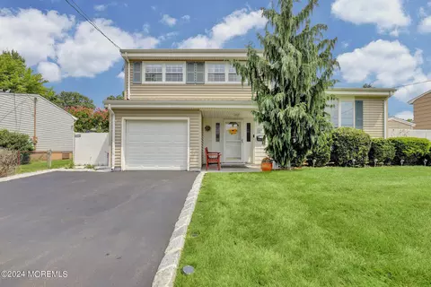 26 York St, Old Bridge, NJ 08857