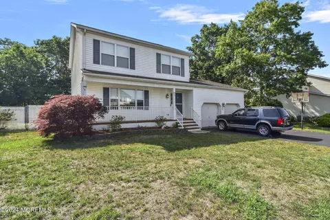 22 Jacob Dr, Howell, NJ 07731
