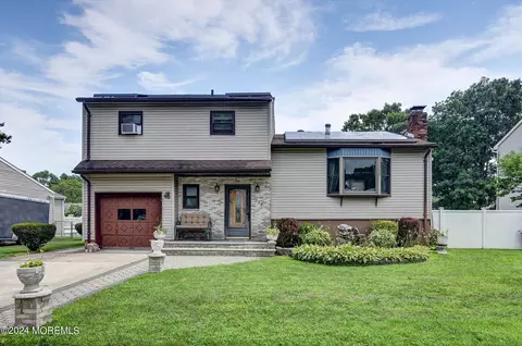333 Alden St, Brick, NJ 08723