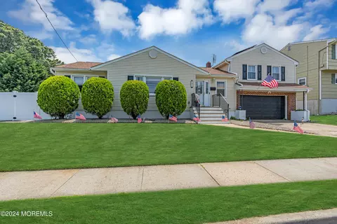 414 Park Ave, Union Beach, NJ 07735