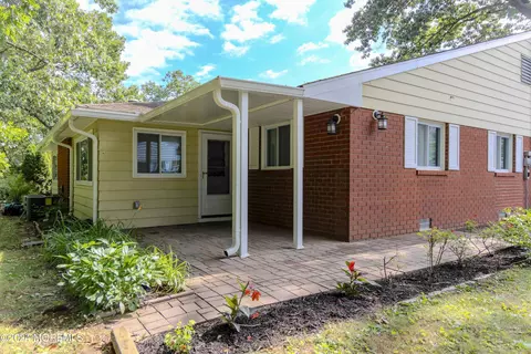 23 Robin St #C, Manchester, NJ 08759