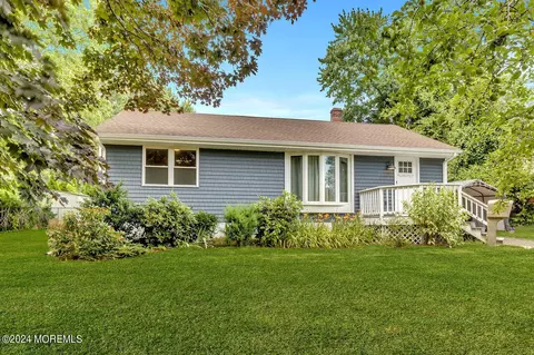 22 Richard Ter, Red Bank, NJ 07701