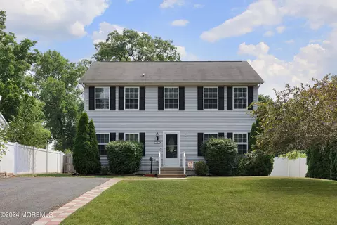 49 Commonwealth Ave, Red Bank, NJ 07701