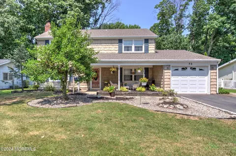 73 Deerfield Ln, Aberdeen, NJ 07747