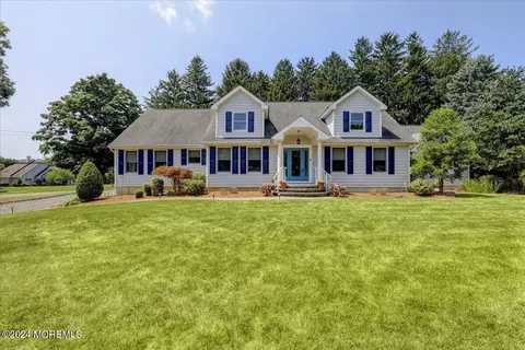 5 Millbrook Ln, Colts Neck, NJ 07722