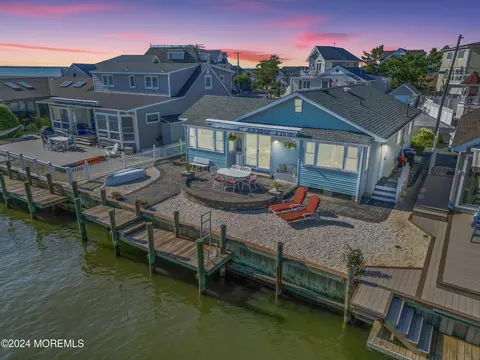 257 San Fernando Dr, Lavallette, NJ 08735