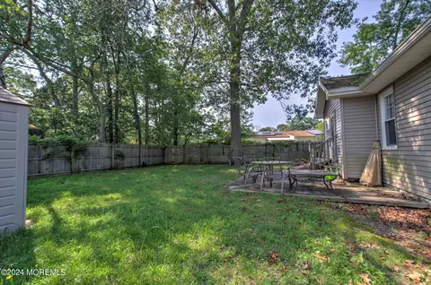 Exterior - 314 Wainwright St, Forked River, NJ 08731 photo 9 of 10