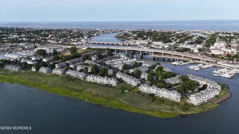 203 Schooner Cir, Neptune City, NJ 07753