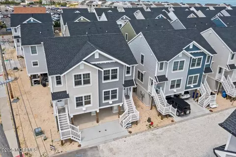 3 Cummins St, Mantoloking, NJ 08738