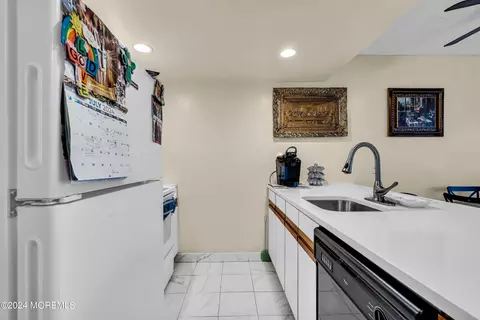 55 Clinton Pl #303, Hackensack, NJ 07601 photo 15
