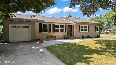 296 Colfax Rd, North Brunswick, NJ 08902