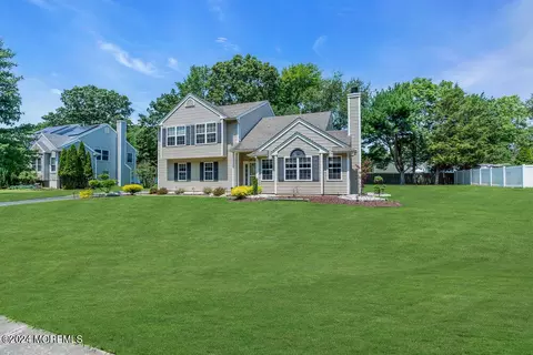 Exterior - 3 Ash Rd, Jackson, NJ 08527 photo 3 of 4