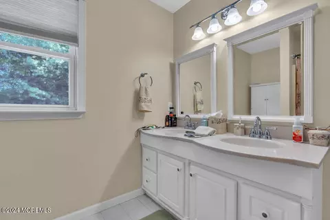 Bath - 3 Ash Rd, Jackson, NJ 08527 photo 1 of 1
