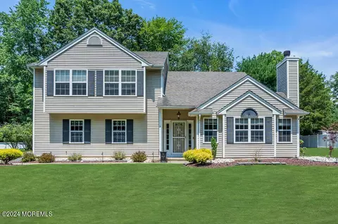 Exterior - 3 Ash Rd, Jackson, NJ 08527 photo 2 of 4