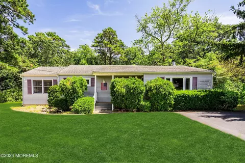 374 16th Ave, Brick, NJ 08724