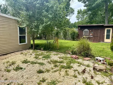 Exterior - 36 Chestnut St, Waretown, NJ 08758 photo 7 of 7