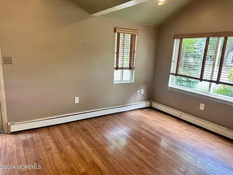 Living - 36 Chestnut St, Waretown, NJ 08758 photo 1 of 2