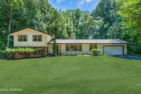 165 Green Oak Blvd, New Monmouth, NJ 07748