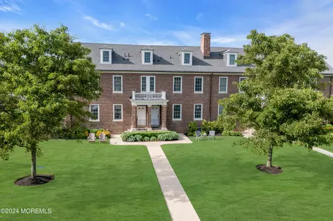 21 Russel Ave, Oceanport, NJ 07757