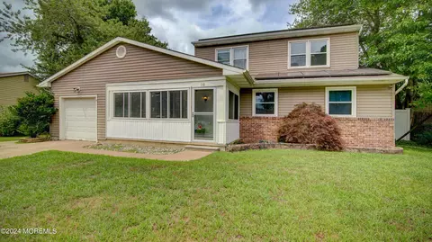 110 Lake Placid Dr, Little Egg Harbor, NJ 08087