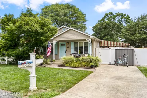 1406 Dorsett Dock Rd, Point Pleasant, NJ 08742