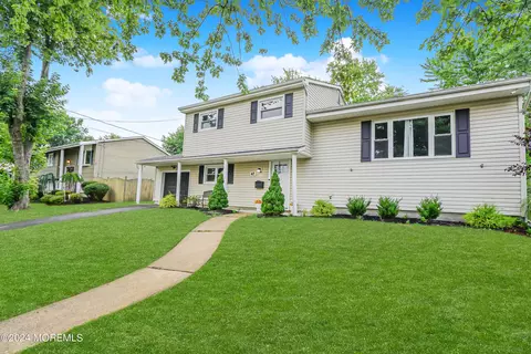 47 Arden Rd, Old Bridge, NJ 08857