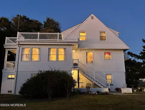 1 W 29th St, Long Beach Township, NJ 08008