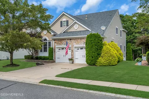 Exterior - 16 Spring Lake Blvd, Waretown, NJ 08758 photo 4 of 13