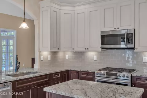 Kitchen - 16 Spring Lake Blvd, Waretown, NJ 08758 photo 9 of 11