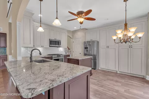 Kitchen - 16 Spring Lake Blvd, Waretown, NJ 08758 photo 5 of 11