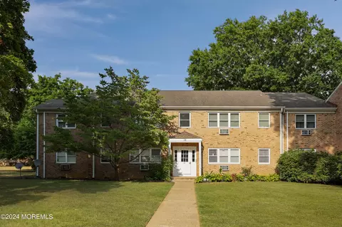 14 Windsor Ter #C, Freehold, NJ 07728