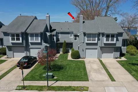 413 Seaview Cir, Neptune City, NJ 07753