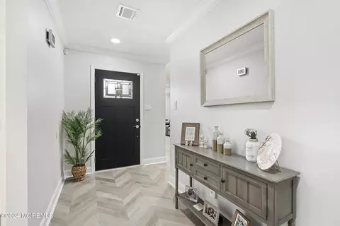 Entry Way - 11 Brenner Ct, Brick, NJ 08724 photo 1 of 2