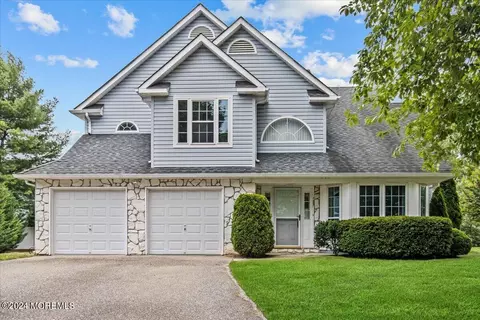 123 Silverwood Ct, Toms River, NJ 08753