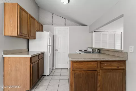 Kitchen - 37 Central Ave, Waretown, NJ 08758 photo 1 of 1