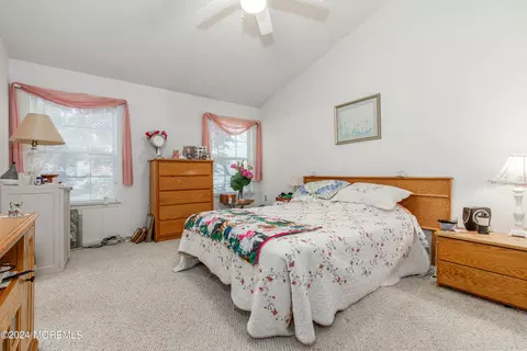 Bedroom - 21 S Baker Dr, Jackson, NJ 08527 photo 4 of 5