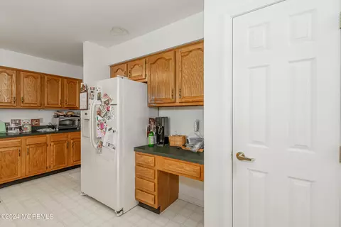Kitchen - 21 S Baker Dr, Jackson, NJ 08527 photo 3 of 3