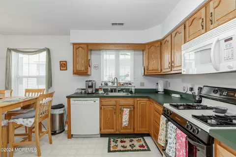 Kitchen - 21 S Baker Dr, Jackson, NJ 08527 photo 1 of 3