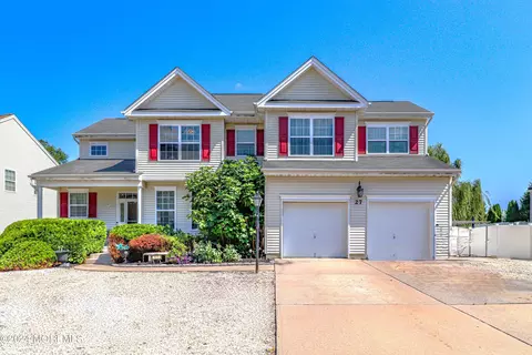 27 Gaskill Dr, Little Egg Harbor, NJ 08087