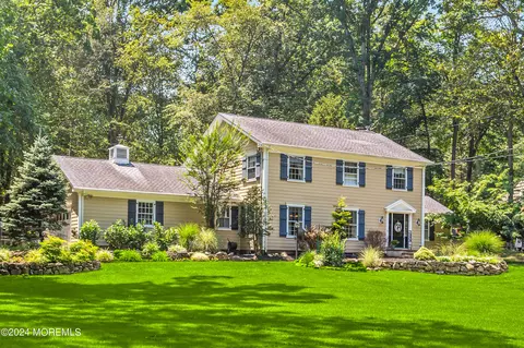 26 Squire Ter, Colts Neck, NJ 07722