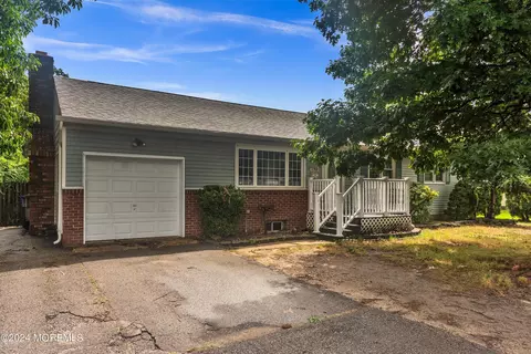 793 Bay Ave, Toms River, NJ 08753