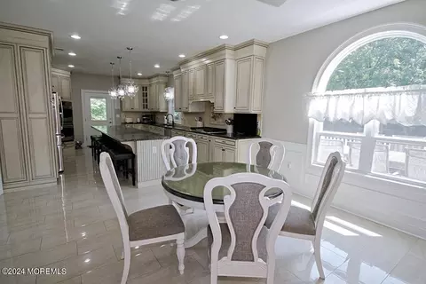 Dining - 111 Wiseman Rd, Jackson, NJ 08527 photo 1 of 3